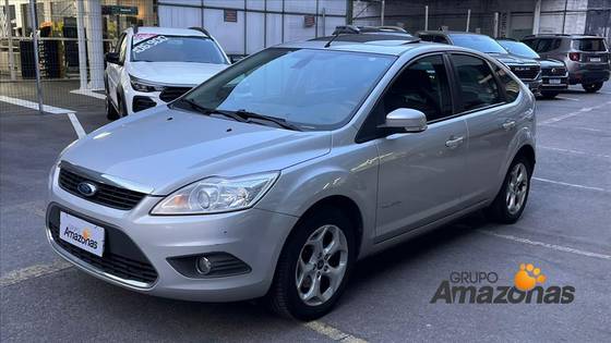 FORD FOCUS 2.0 TITANIUM 16V FLEX 4P POWERSHIFT FORD FOCUS 2.0 TITANIUM 16V FLEX 4P POWERSHIFT